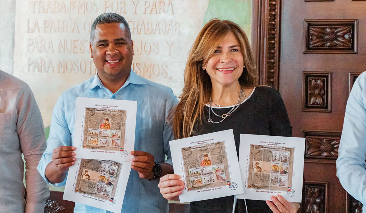 INPOSDOM y ADN ponen en circulación sello postal conmemorativo a los 525 años de la ciudad Santo Domingo